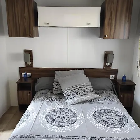 Mobil-home Spacieux, Au Calme, Proche Mimizan Κάμπινγκ Bias (Landes)